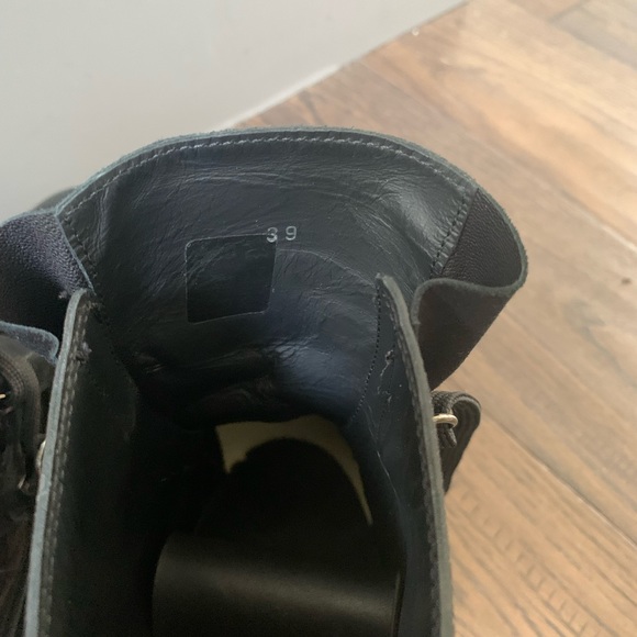 Moncler Berenice lace up boots womens - Picture 5 of 9